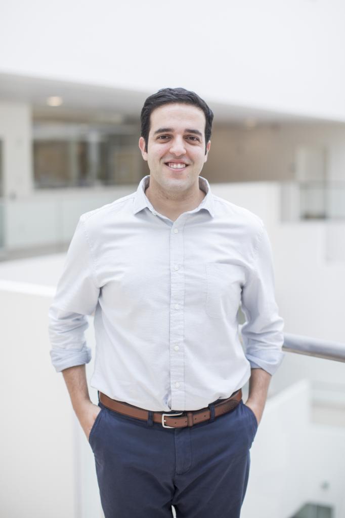 A portrait of Matheus Victor in the Building 46 atrium